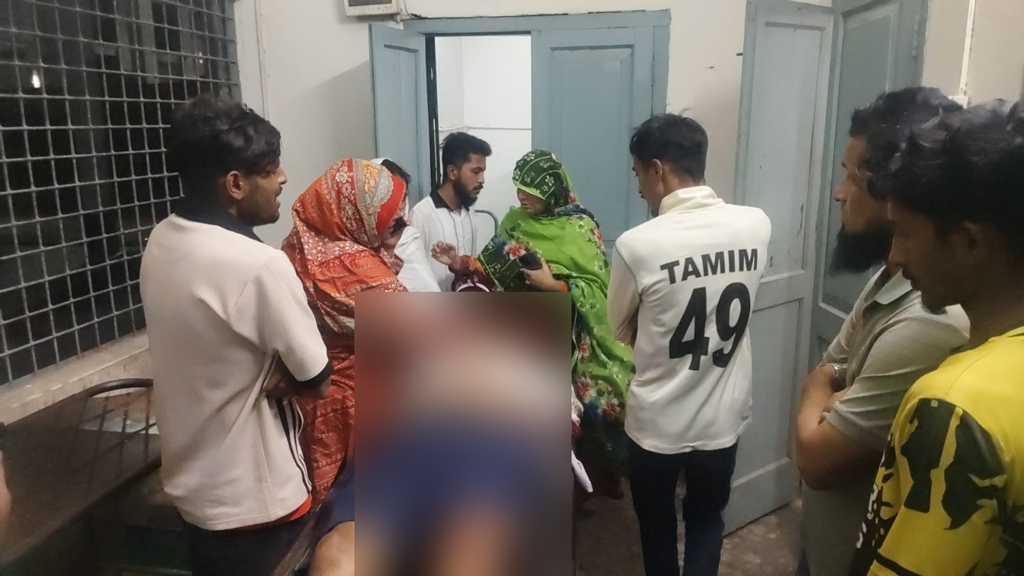 পুলিশ বক্সের সামনে যুবদল কর্মীকে ছুরিকাঘাত, হাসপাতালে মৃত্যু