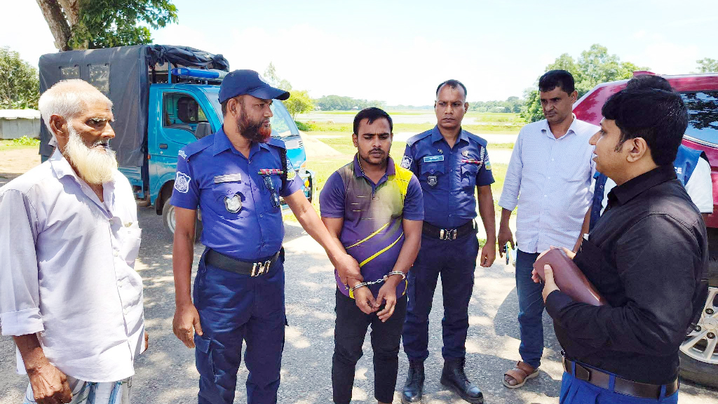 বৃদ্ধ বাবা-মাকে মারধর, মাদকাসক্ত ছেলের ৩ মাসের জেল