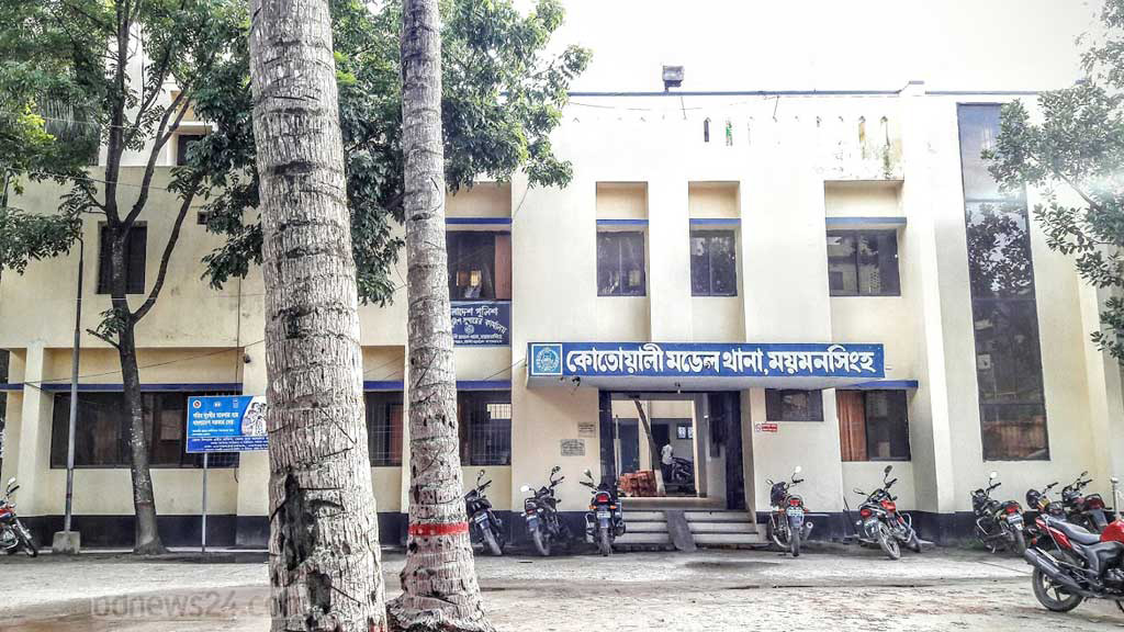 নারী শিক্ষার্থীর গোসলের ভিডিও ধারণ, পর্নোগ্রাফির মামলায় ২ যুবক কারাগারে