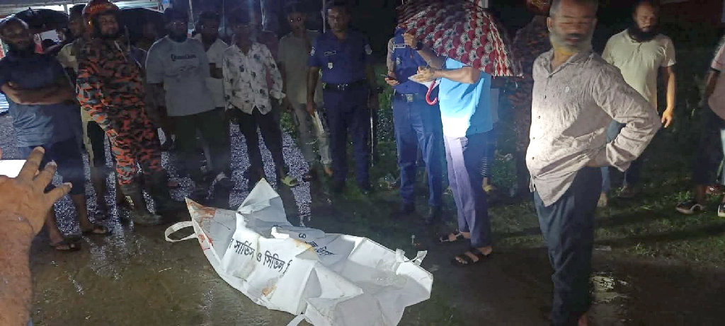 ঈশ্বরগঞ্জে বাসচাপায় অজ্ঞাত নারীর মৃত্যু