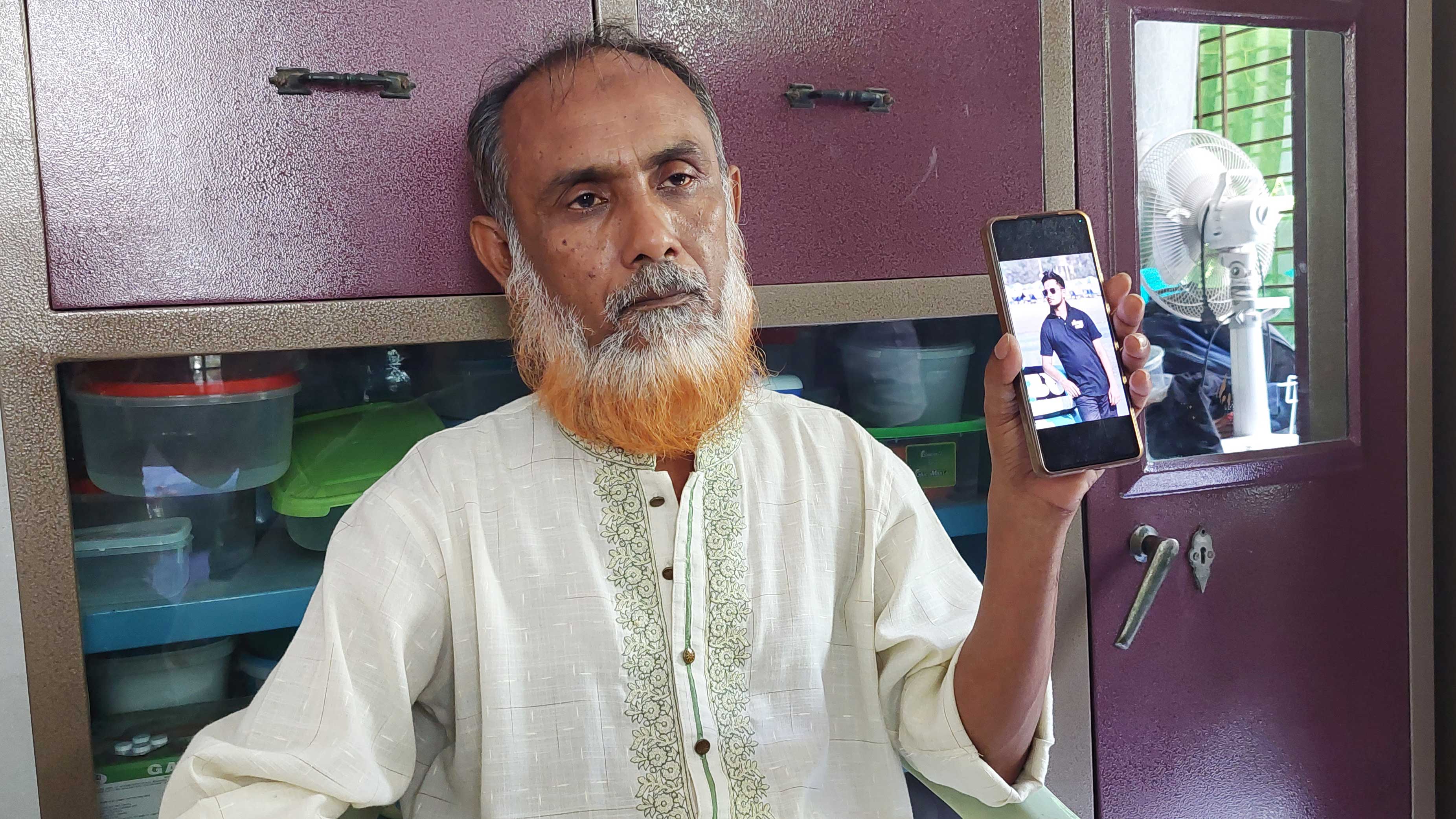 গুলিতে ঝাঁজরা হয়ে গিয়েছিল সাগরের বুক