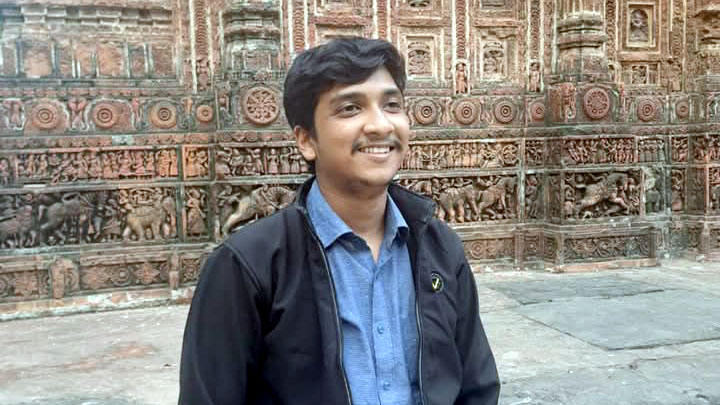 চিরকুটে শিক্ষাব্যবস্থাকে দায়ী করে ইঞ্জিনিয়ারিংয়ের শিক্ষার্থীর ‘আত্মহত্যা’