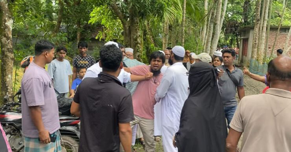 সম্পত্তি নিয়ে দুই ভাইয়ের কলহ, ২০ ঘণ্টা পর মায়ের লাশ দাফন