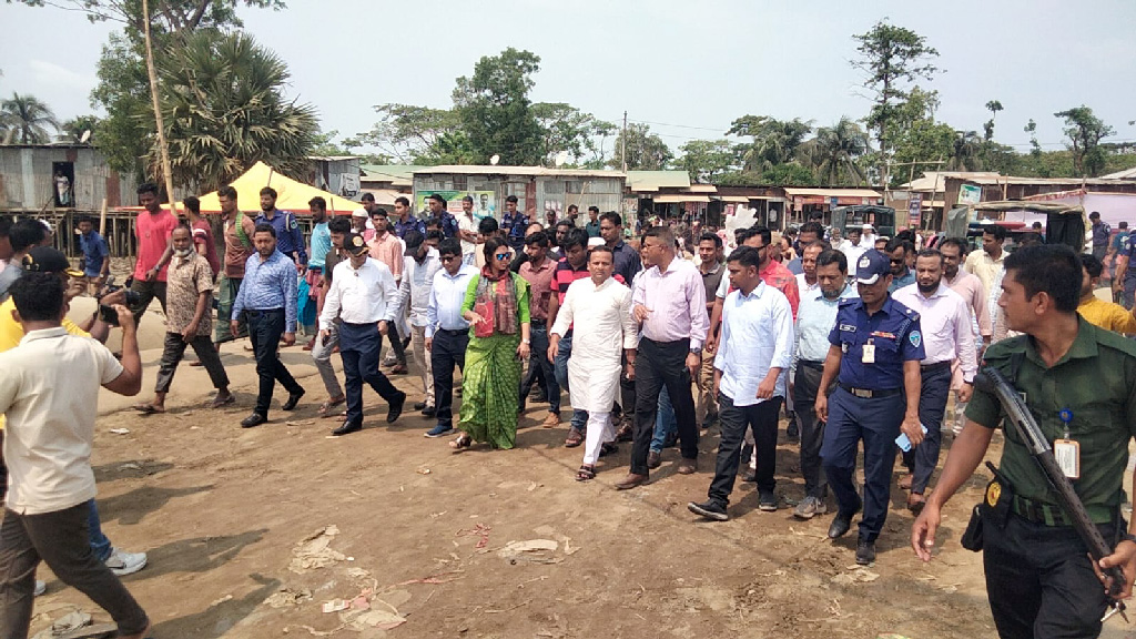 হাতিয়ার যোগাযোগব্যবস্থায় বড় পরিবর্তনের আভাস নৌপরিবহন প্রতিমন্ত্রীর