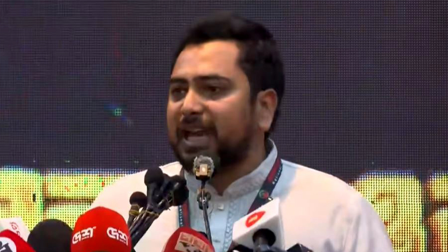 সীমান্তে কাঁটাতারের বেড়া দিয়ে, মানুষ হত্যা করে বন্ধুত্ব হয় না: নাহিদ ইসলাম