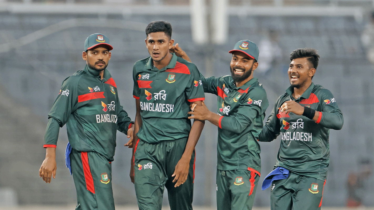 ওয়ানডে ম্যাচের মাঝেই অস্ট্রেলিয়া-জিম্বাবুয়ে সিরিজের দল ঘোষণা বাংলাদেশের