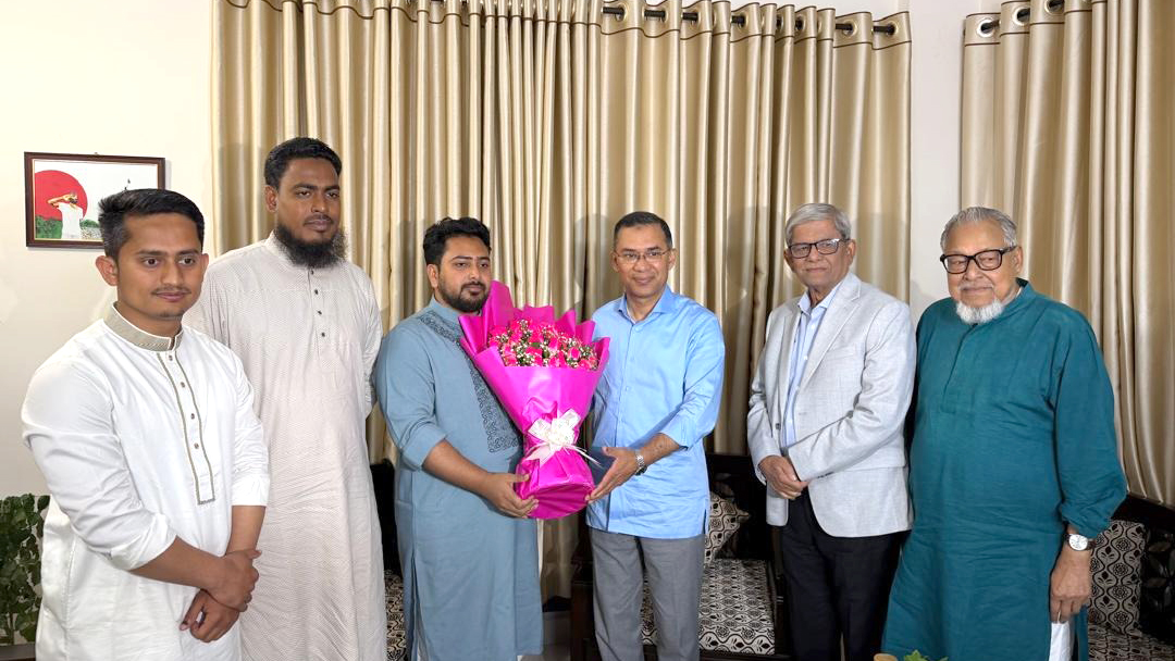 নাহিদের বাসায় তারেক রহমান