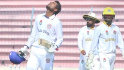 জাতীয় লিগে নাঈম-মাহফিজুলের সেঞ্চুরি