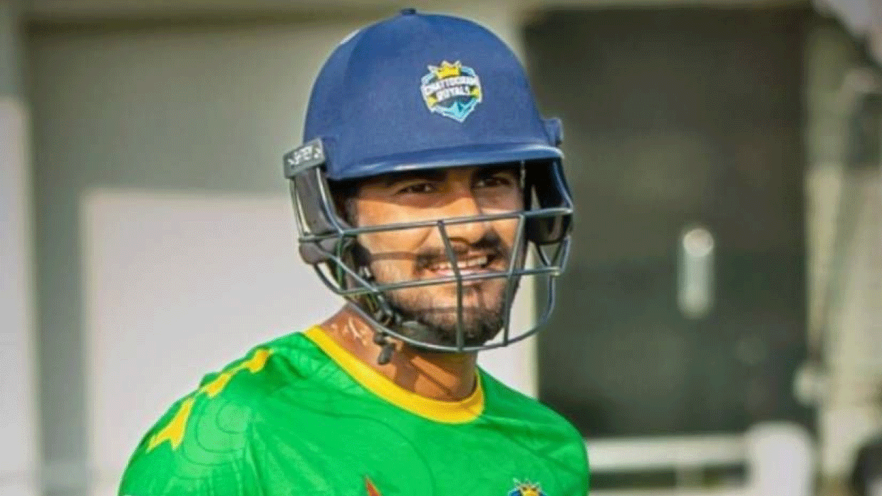 কেমন ব্যাটিং করছেন কোটিপতি নাঈম শেখ