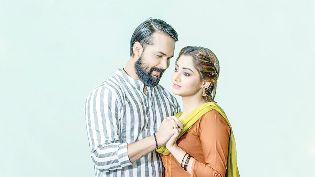 ঈদে আসছে আদর-পূজার ‘নাকফুলের কাব্য’