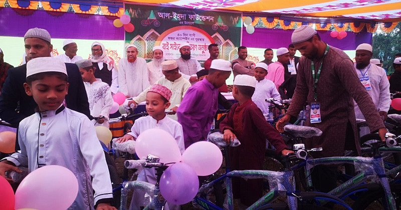 নরসিংদীতে শিশু-কিশোরকে নামাজে উৎসাহিত করতে ব্যতিক্রমী উদ্যোগ