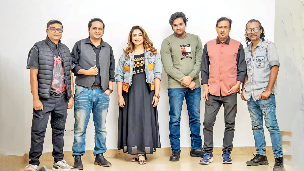 যুগ পেরিয়ে কোনালের কে-কম্পানি