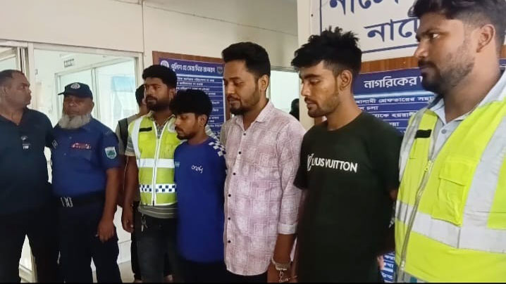 নাটোর চিকিৎসাধীন শিশুর মাকে হাসপাতালে ধর্ষণের অভিযোগ, তিন পরিচ্ছন্নতাকর্মী গ্রেপ্তার