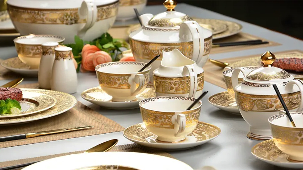 ঈদ আপ্যায়নের পর যত্নে রাখুন শখের ডিনারসেট