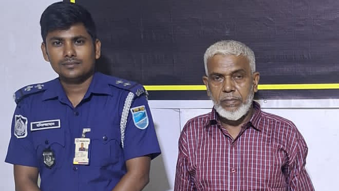 নবাবগঞ্জে শিশু ধর্ষণ মামলার প্রধান আসামিসহ গ্রেপ্তার ২