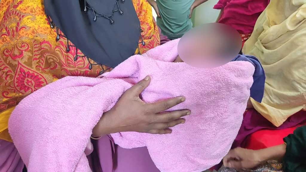চুরি হওয়া সেই নবজাতক রায়পুরা থেকে উদ্ধার, নারী গ্রেপ্তার