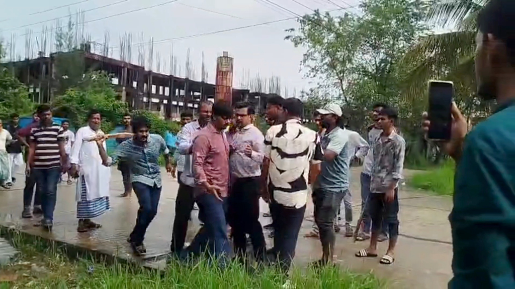 নোবিপ্রবিতে ছাত্রদলের দুপক্ষের সংঘর্ষ, আহত ৫