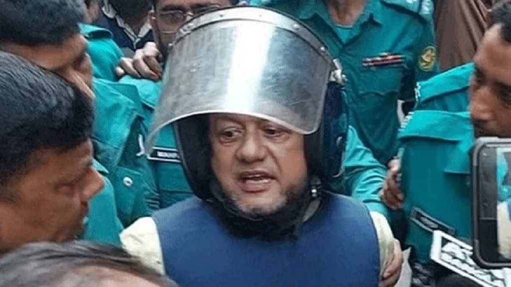 প্রিজনভ্যান থামিয়ে ছাগলকাণ্ডের মতিউরকে অনৈতিক সুবিধা, ১১ পুলিশ সদস্য বরখাস্ত