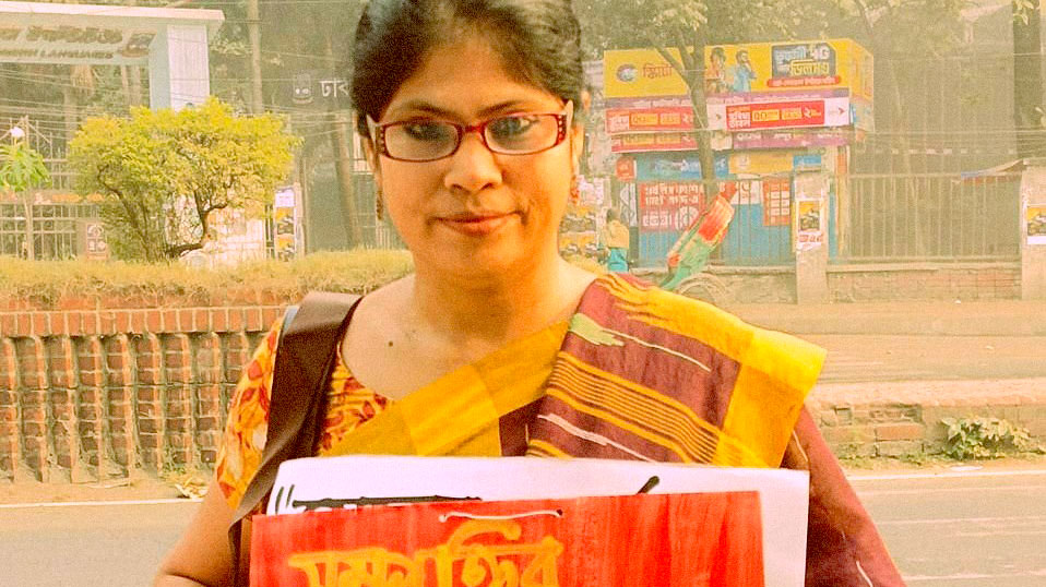হেফাজতের আলটিমেটামের পর কলেজশিক্ষক নাদিরা ইয়াসমিনকে সাতক্ষীরায় বদলি