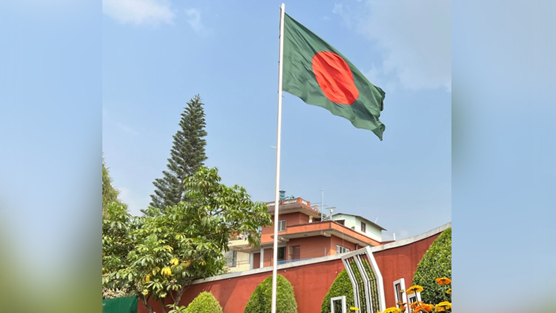 ‘আম কূটনীতি’র মাধ্যমে নেপালে বন্ধুত্বের বার্তা পৌঁছে দিল বাংলাদেশ