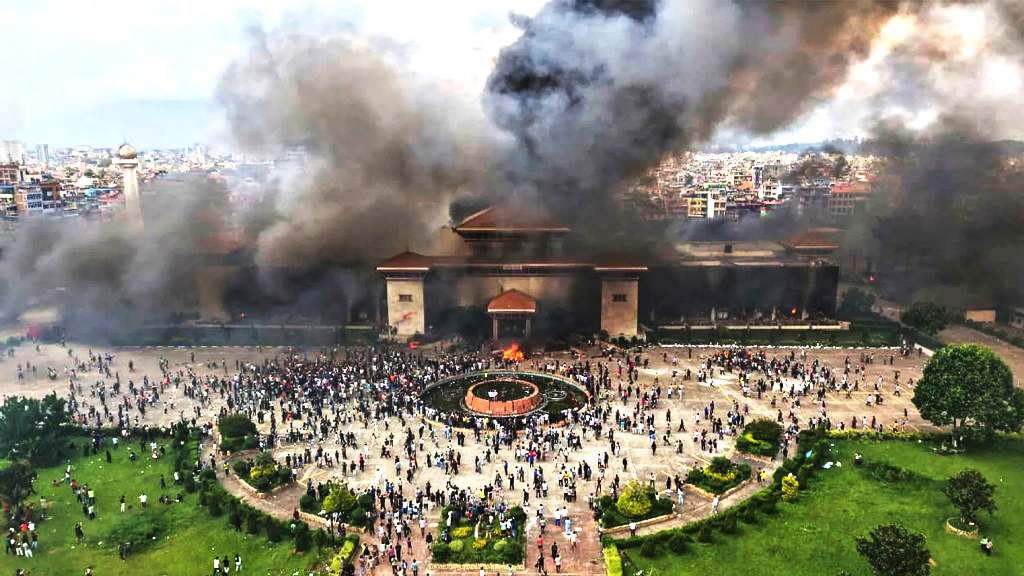 নেপালে জেন-জি বিক্ষোভের সহিংস দমন: সাবেক প্রধানমন্ত্রীসহ গ্রেপ্তার তালিকায় যারা