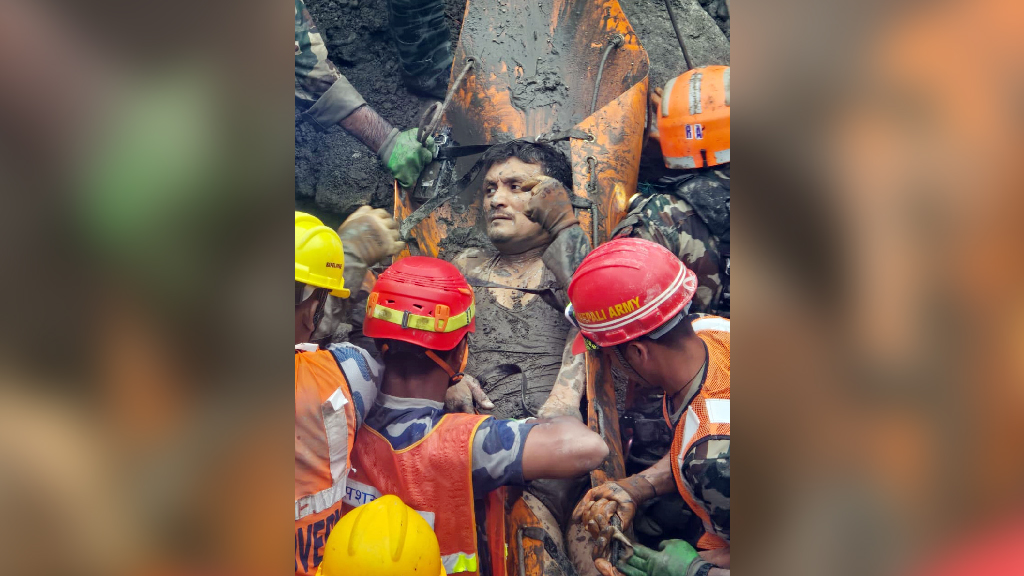 নেপালে জলবিদ্যুৎ প্রকল্পের টানেল থেকে জীবিত দুজন উদ্ধার