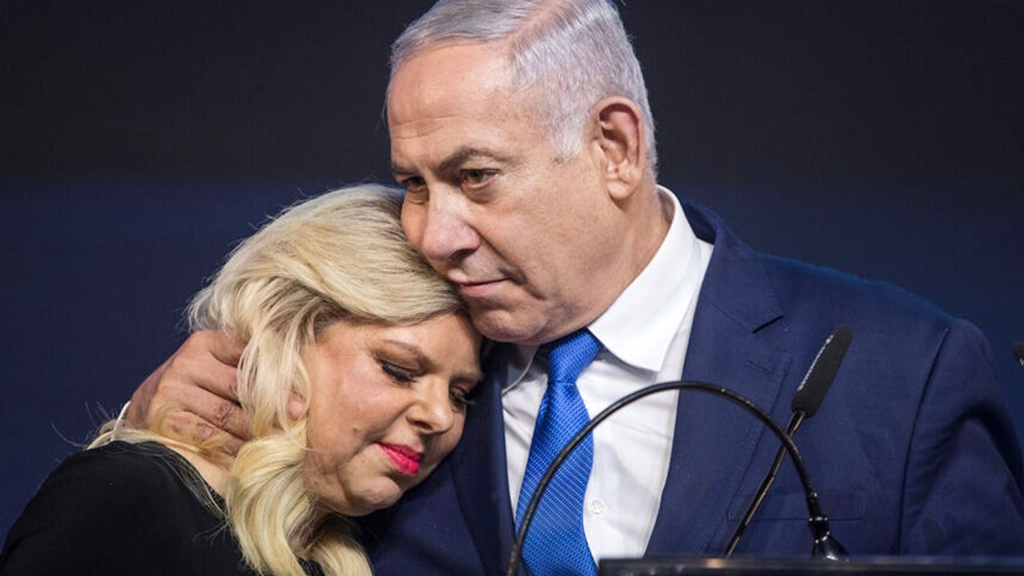 স্ত্রীর সঙ্গে প্রথম দেখা ভারতীয় রেস্তোরাঁয়, মোদিকে জানিয়ে ‘আপ্লুত’ নেতানিয়াহু