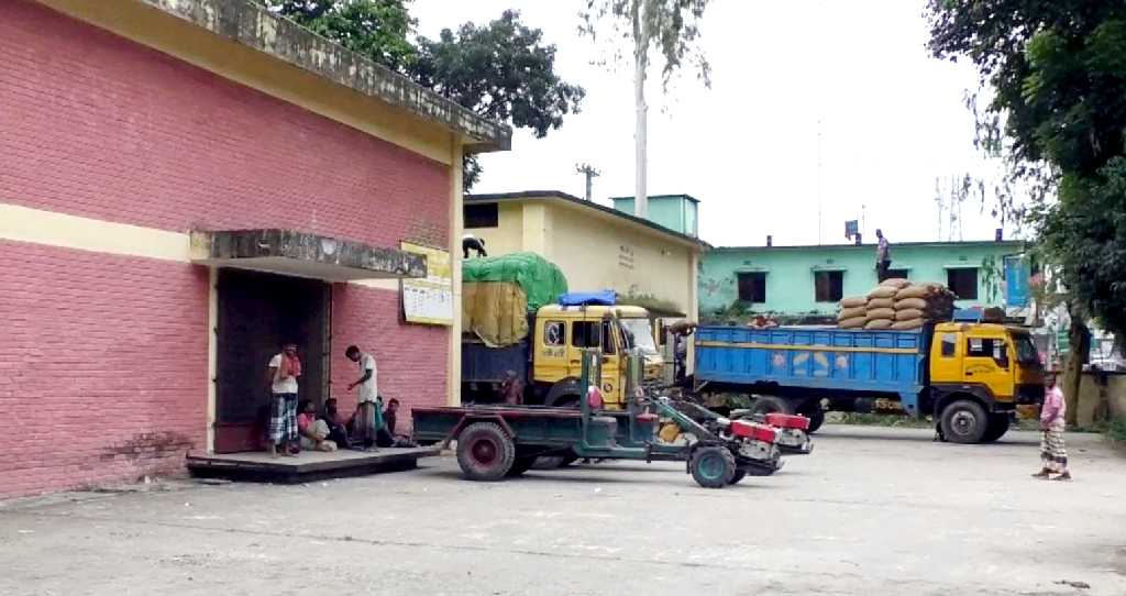 নাগেশ্বরীতে সরকারিভাবে ধান সংগ্রহে কৃষকের তালিকায় হতদরিদ্র-ভূমিহীন-অকৃষক