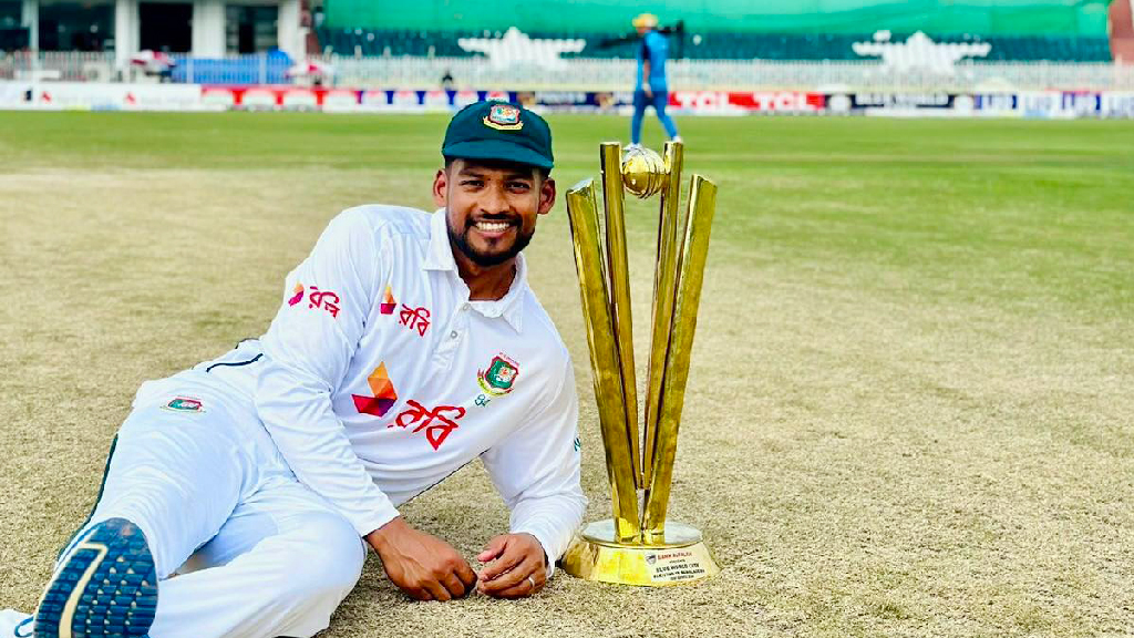 ‘আপনাদের পার্সোনাল অ্যাজেন্ডা থাকতে পারে, তবে খেলা যেন সময়মতো মাঠে গড়ায়’