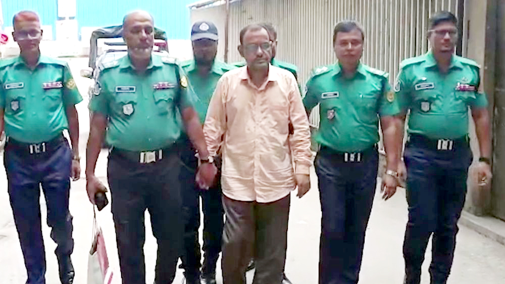 পরকীয়ার সন্দেহে স্ত্রীকে হত্যার পর লাশ ডিপ ফ্রিজে রাখেন নজরুল: পুলিশ
