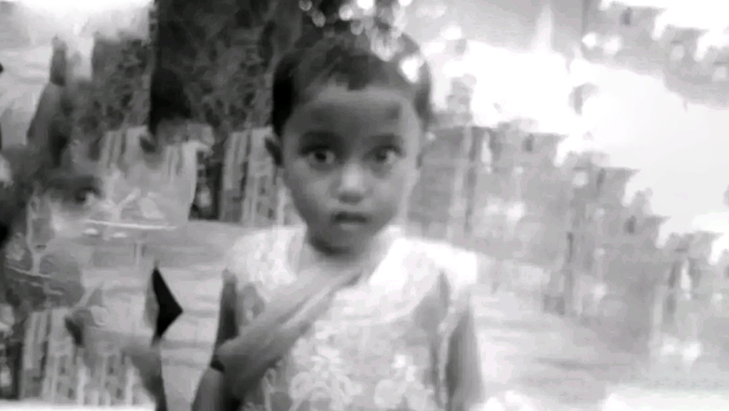 সকালে ‘নিখোঁজ’, রাতে বাড়ির পাশে মিলল শিশুর মরদেহ