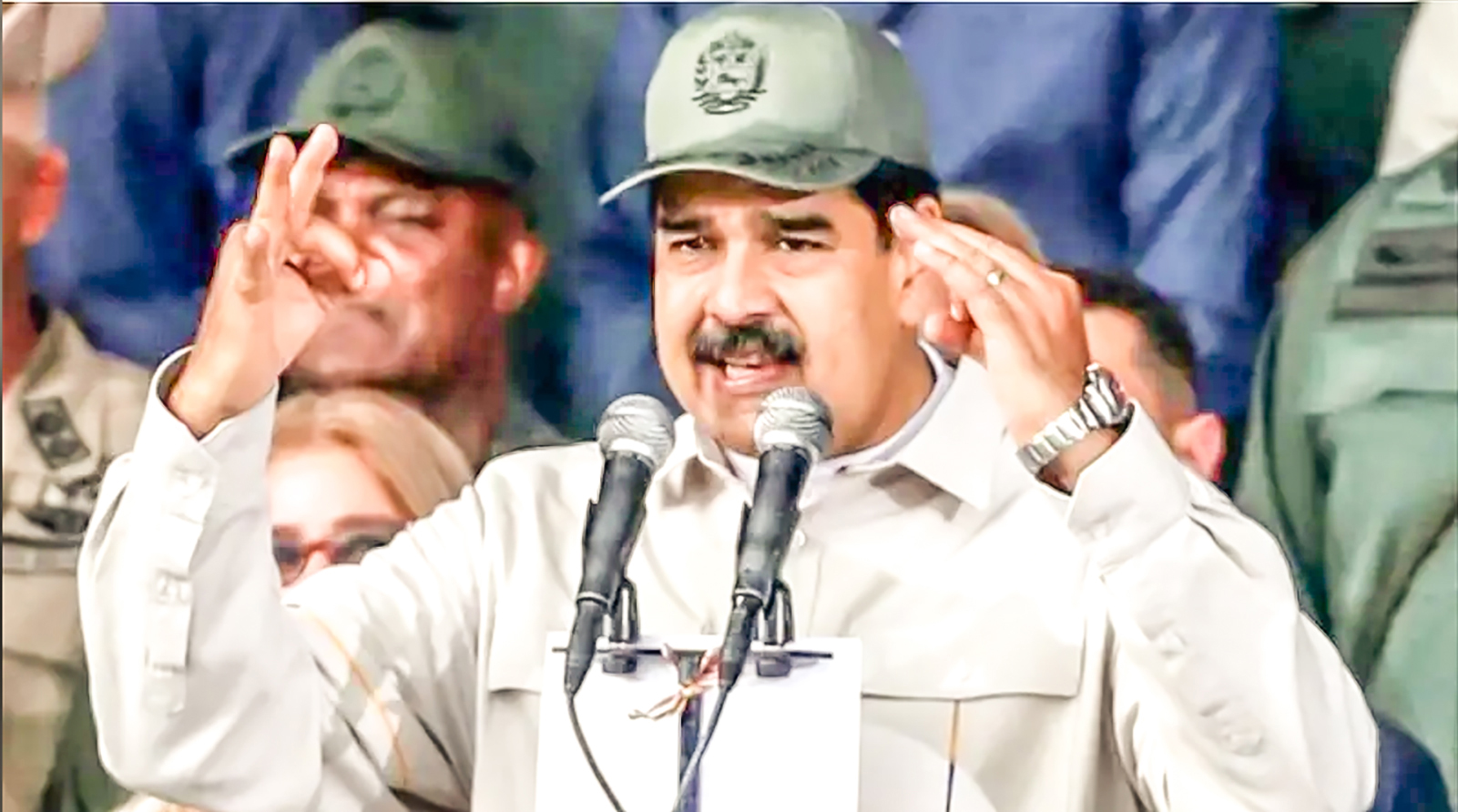 ভেনেজুয়েলায় কী চান ট্রাম্প