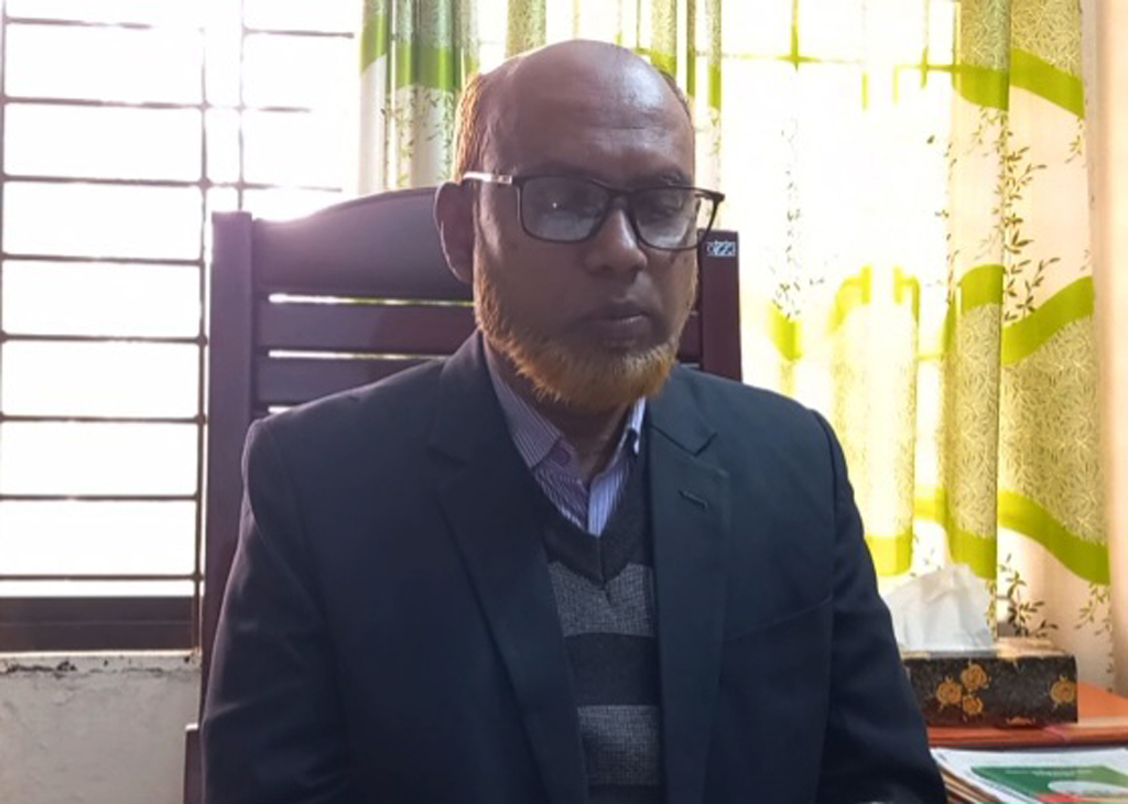 নকলায় উপজেলা নির্বাচন কর্মকর্তার বিরুদ্ধে সহকর্মীকে মারধরের অভিযোগ