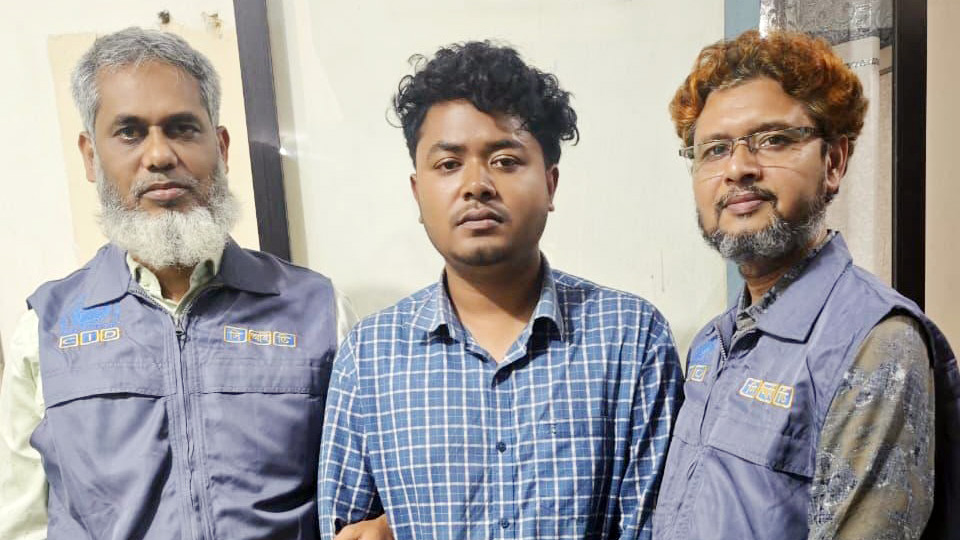 নেক্সাস পের কর্মকর্তা পরিচয়ে কল, গ্রাহকের ব্যাংক থেকে উধাও ১৩ লাখ টাকা