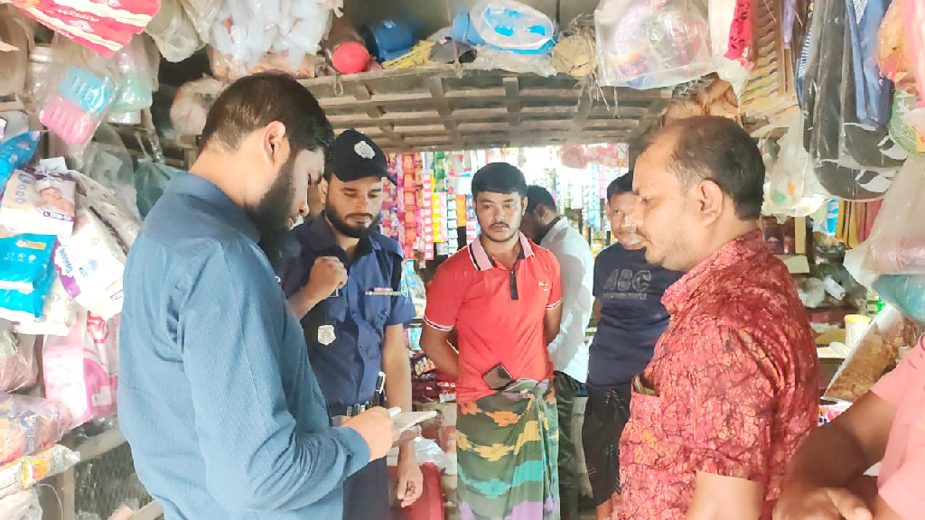 নলডাঙ্গায় যৌন উত্তেজক ওষুধ এবং মেয়াদোত্তীর্ণ পণ্য বিক্রয়ের দায়ে অর্থদণ্ড