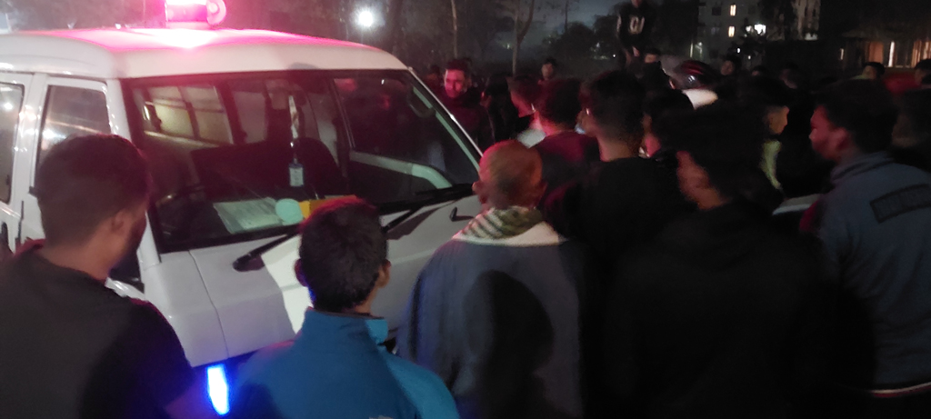 সৈয়দপুরে ট্রলির চাকায় পিষ্ট হয়ে অন্তঃসত্ত্বা নারী শ্রমিক নিহত