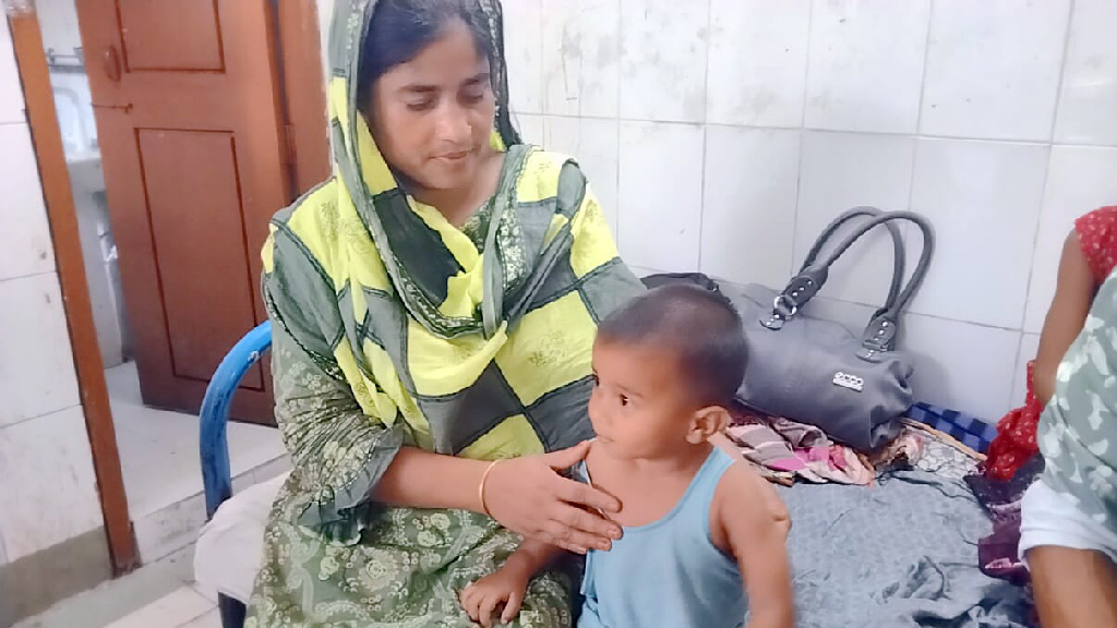 নীলফামারীতে হামের উপসর্গ নিয়ে হাসপাতালে ভর্তি ৬ শিশু