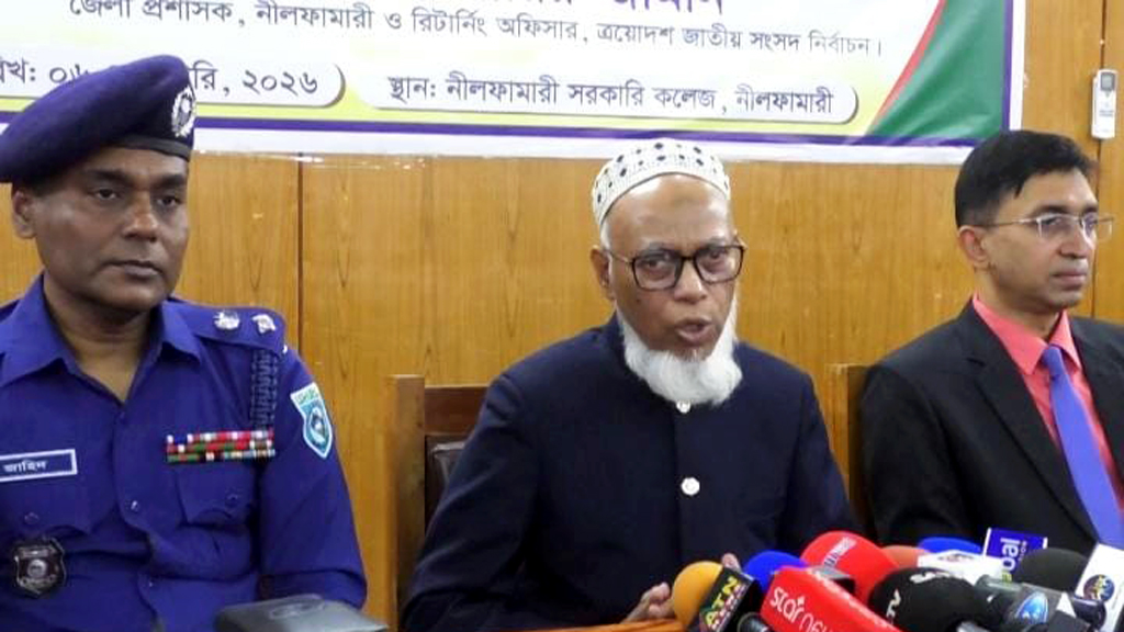 লুট হওয়া অস্ত্র নির্বাচনে হুমকি তৈরি করবে না: ইসি মাছউদ