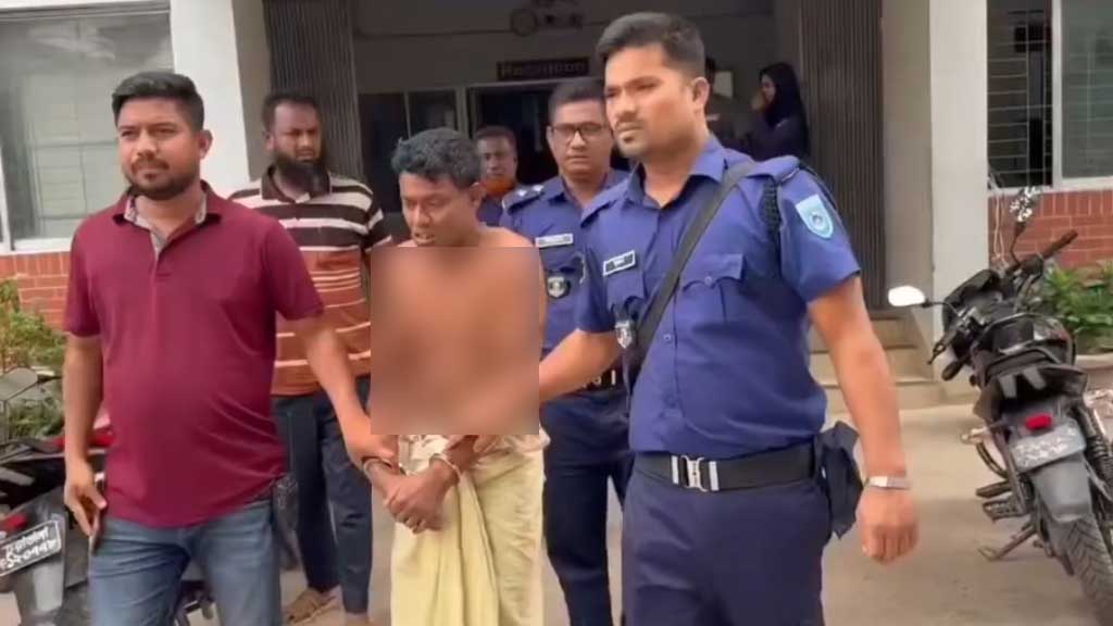 কুষ্টিয়ায় নাতনিকে ধর্ষণের অভিযোগ, নানাকে গণধোলাই