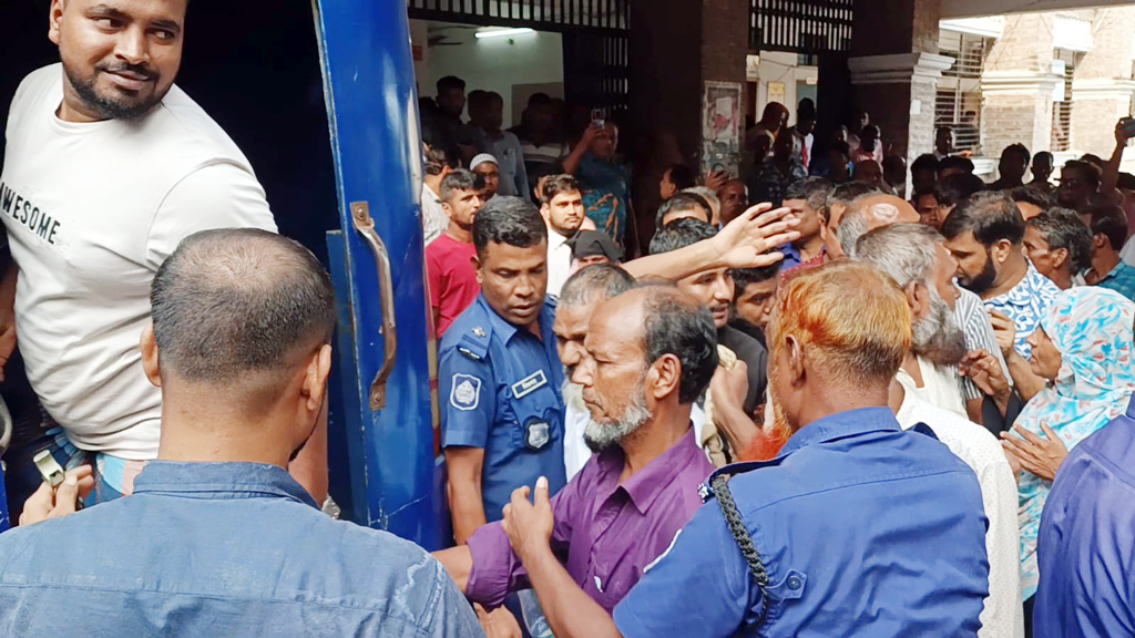 কৃষক হত্যা মামলায় তিন ভাইয়ের ফাঁসি, ১০ জনের যাবজ্জীবন