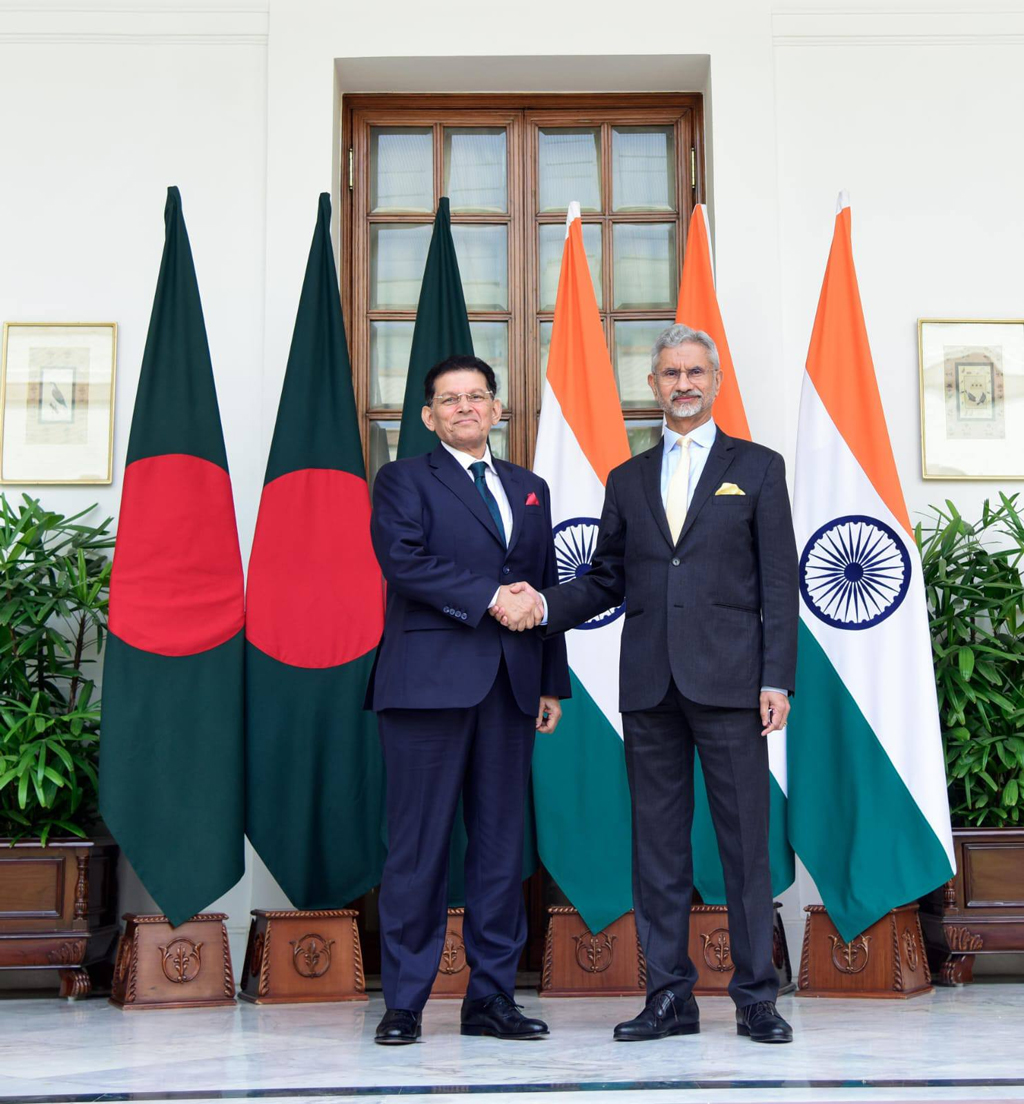 হাদির হত্যাকারীদের ফেরত চাইল বাংলাদেশ, রাজি ভারত