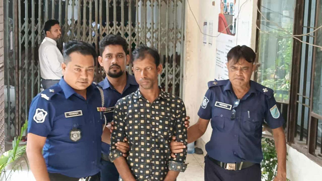 শিশুকে ধর্ষণের অভিযোগে মামলা, পুলিশ সদস্য গ্রেপ্তার