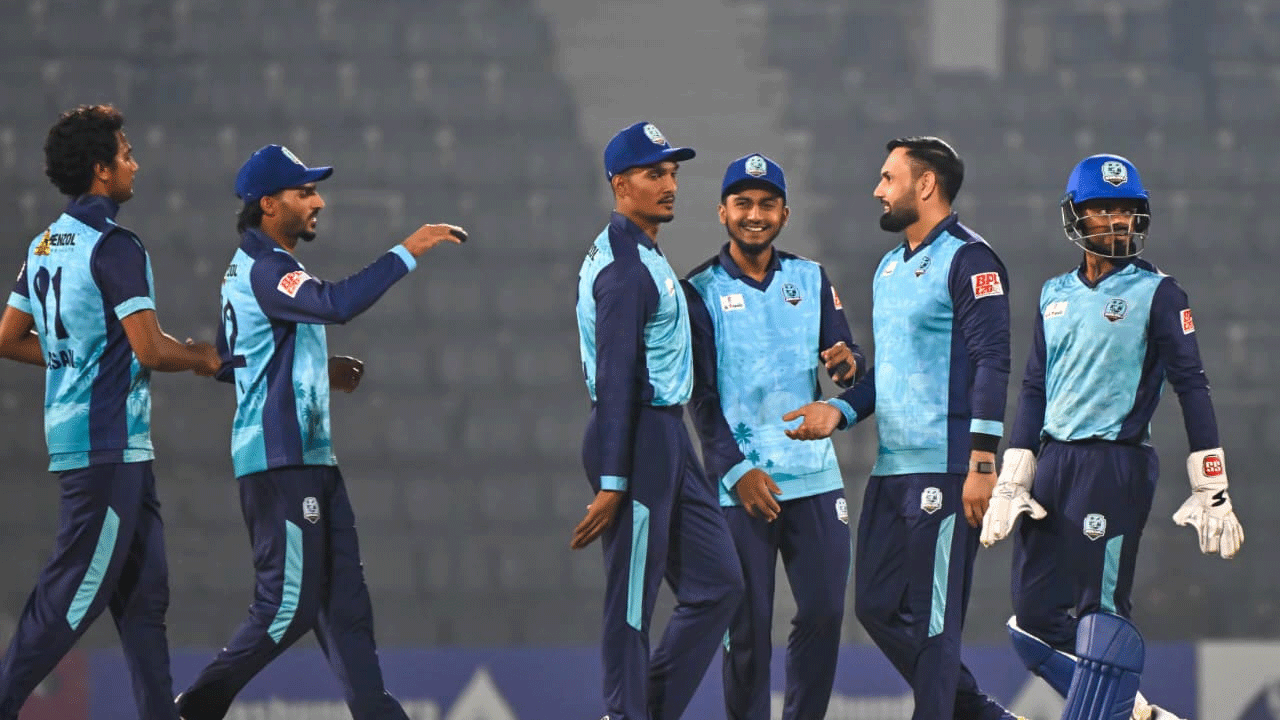 টানা ৬ হারের পর অবশেষে নোয়াখালীর জয়