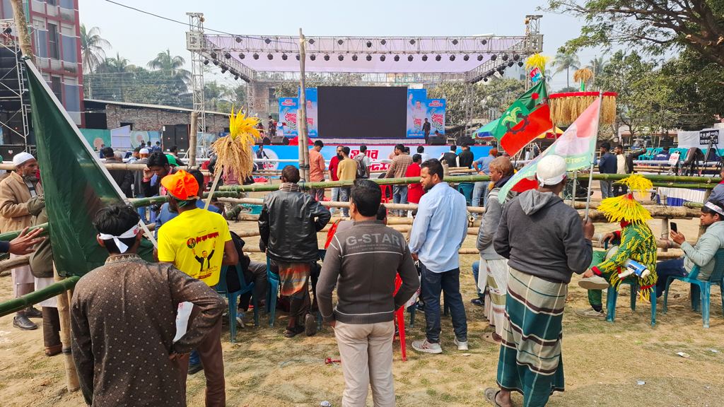 দুই দশক পর নওগাঁয় আসছেন তারেক রহমান, প্রস্তুত মঞ্চ