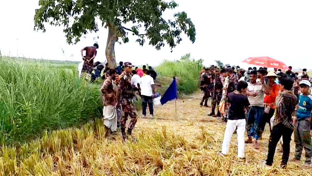 নওগাঁর সাপাহার সীমান্তে ১৭ জনকে পুশ ইনের চেষ্টা ব্যর্থ, ফিরিয়ে নিল বিএসএফ