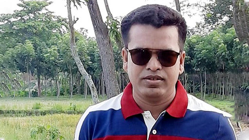 নওগাঁয় ভূমি কর্মকর্তার বিরুদ্ধে ঘুষ-দুর্নীতির অভিযোগ
