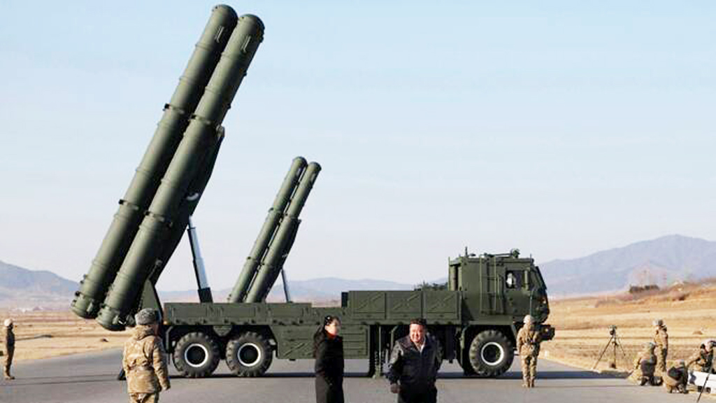 জাপান সাগরে দ. কোরিয়া-যুক্তরাষ্ট্র যৌথ মহড়ার সময় উত্তরের ১০ ক্ষেপণাস্ত্র উৎক্ষেপণ