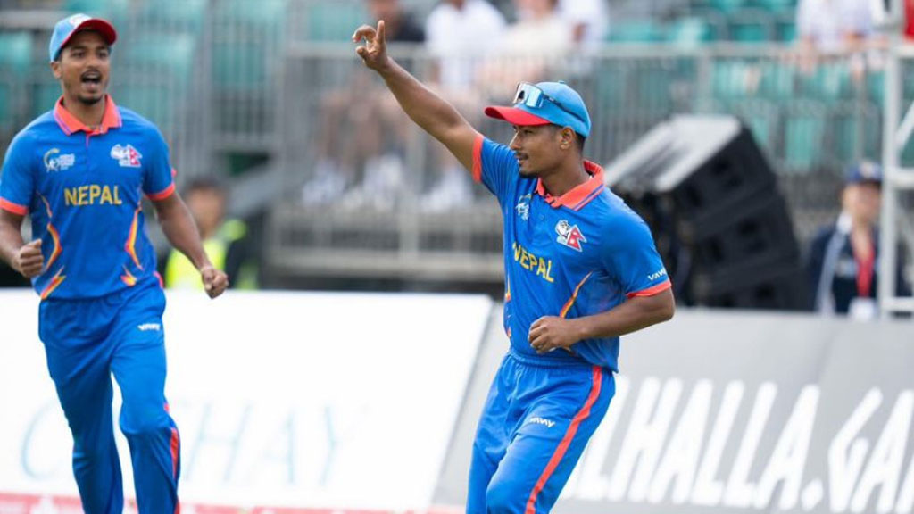 হংকংয়ে নেপালের কাছে বিধ্বস্ত ভারত