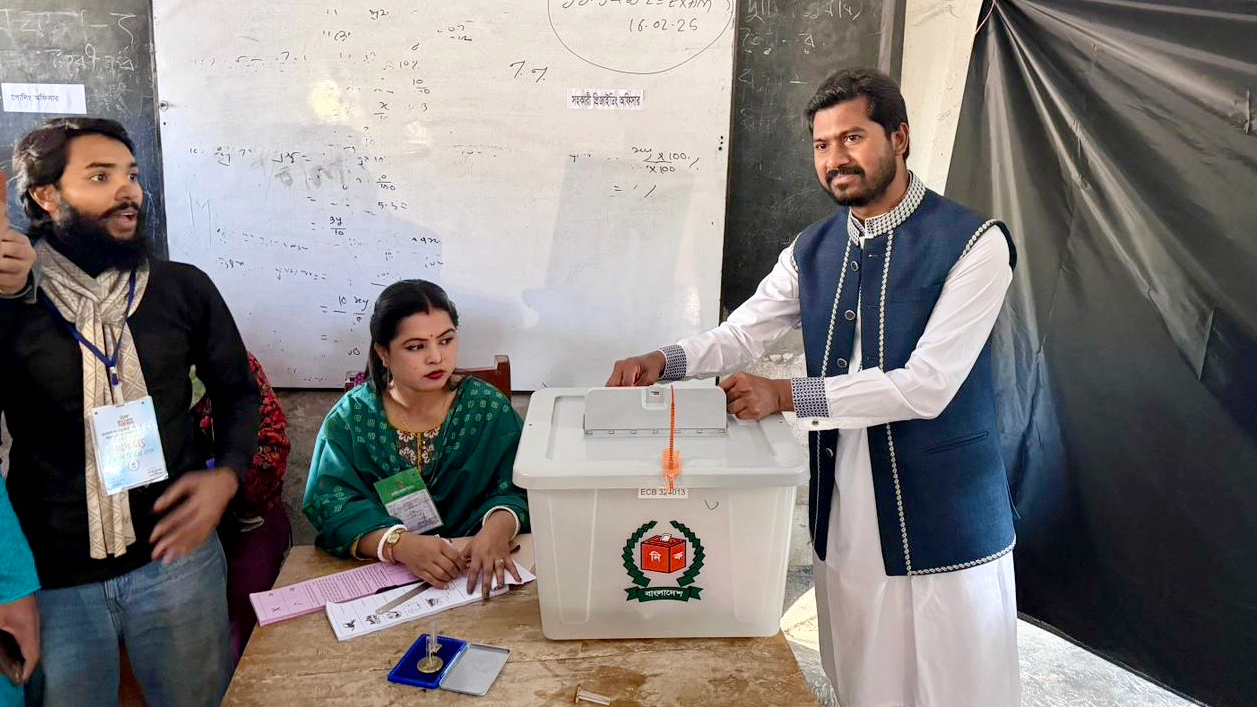 জীবনে এই প্রথম ভোট দিলাম এবং আমি নিজেই প্রার্থী: নুর