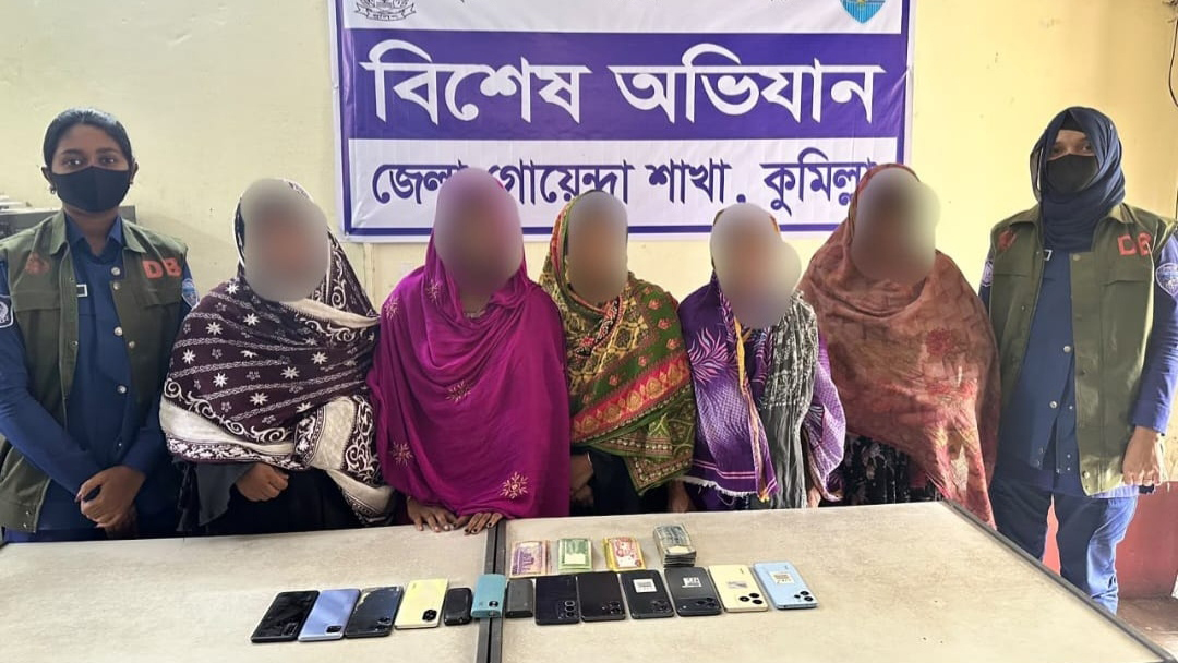 কুমিল্লায় আন্তজেলা চোর চক্রের ৫ নারী সদস্য গ্রেপ্তার